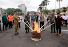 Polres-Jember-Musnahkan-Ribuan-Botol-Miras-Hasil-Operasi-Pekat-di-Bulan-Ramadhan