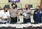 Polda-Jatim-Lakukan-Uji-Laboratoris-Terkait-Temuan-Diduga-Narkotika-27,83-Kg-di-Pesisir-Giligenting-Sumenep