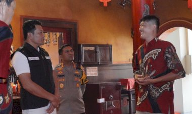 Forkopimda-Sidoarjo-Berikan-Rasa-Aman-dan-Nyaman-Ibadah-saat-Imlek