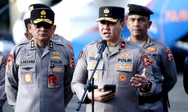 Polri-Buka-Posko-Penerimaan-Bantuan-Bencana,-Ajak-Masyarakat-Perkuat-Solidaritas-Kemanusiaan