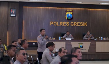 Perkuat-Kamtibmas-Berbasis-Musyawarah,-Ditbinmas-Polda-Jatim-Asistensi-Omah-Rembug-di-Polres-Gresik