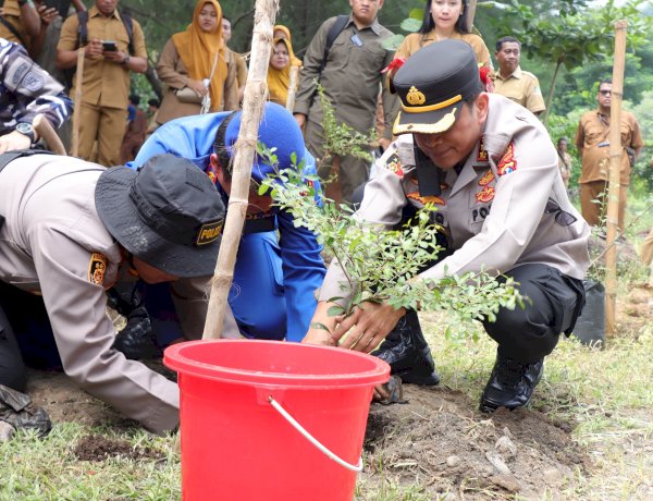 Polresta Banyuwangi Wujudkan Wisata Aman dan Resik Melalui Gerakan Banyuwangi Asri