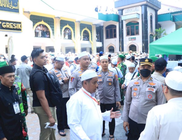 Polres Gresik Libatkan Ratusan Personel Layanan Pengamanan Haul Habib Abu Bakar Assegaf ke-71