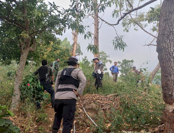 Gerak Cepat Polres Nganjuk dan Tim Gabungan Jinakkan Api, Karhutla di Gunung Wilis Padam