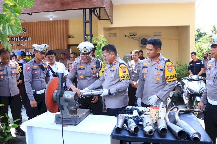 Polres Ngawi Musnahkan 176 Knalpot Brong Jelang Pergantian Tahun