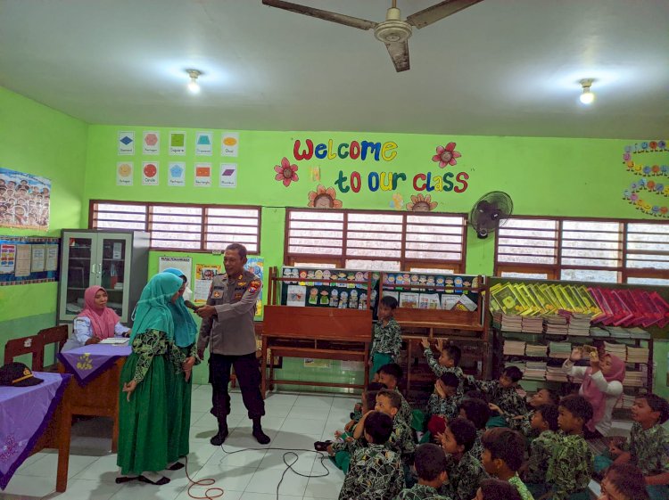 Temui Pelajar, Kanit Binmas Polsek Taman Edukasi Bahaya Bullying