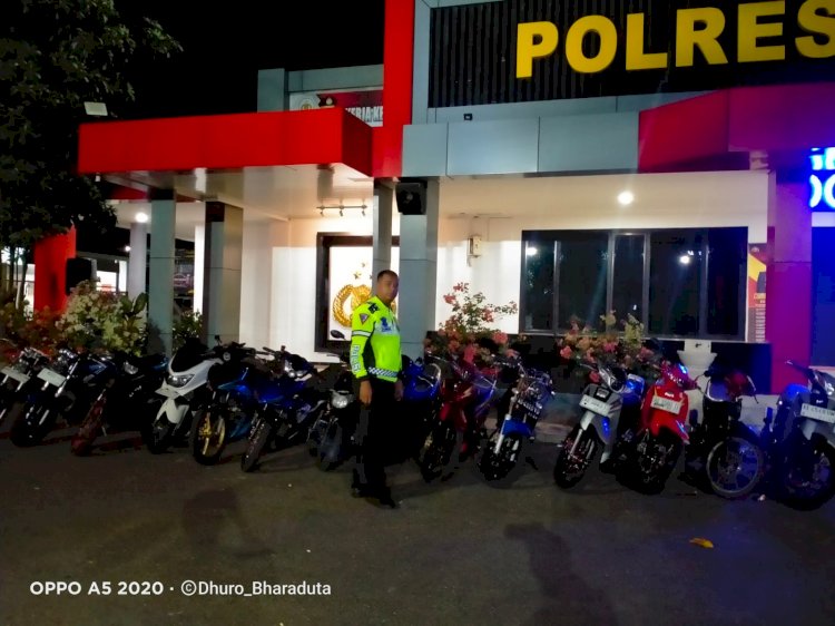 Patroli Malam Polres Ponorogo Berhasil Amankan 20 Pelaku Balap Liar