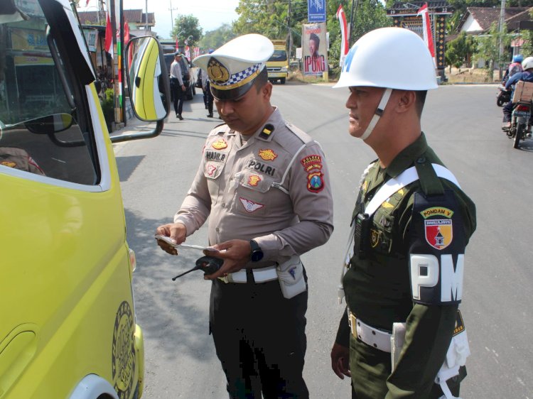 Polres Ponorogo Gelar Pemeriksaan Kendaraan Umum dan Angkutan Barang