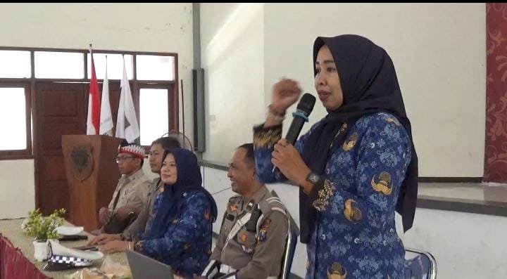 Goes to School ,Polres Bondowoso Sosialisasikan Penggunaan Sepeda Listrik