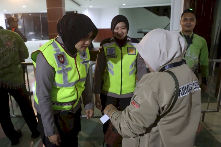 Polres Probolinggo Terjunkan Ratusan Personel Gabungan Amankan Debat Pamungkas Pilkada 2024