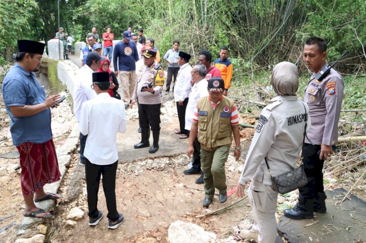 Sigap Tangani Bencana, Polres Bangkalan Terjunkan Pleton Siaga di 3 Desa